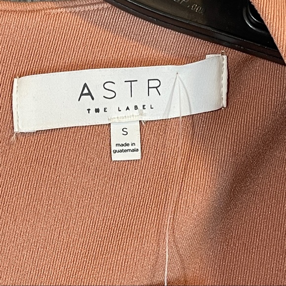 NWT ASTR Virginia square neck shoulder padded ruched bodycon midi dress size S - Picture 4 of 7